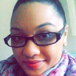 Meet your Posher, Aisha